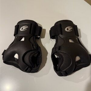 Rollerblade Black Wrist Guards